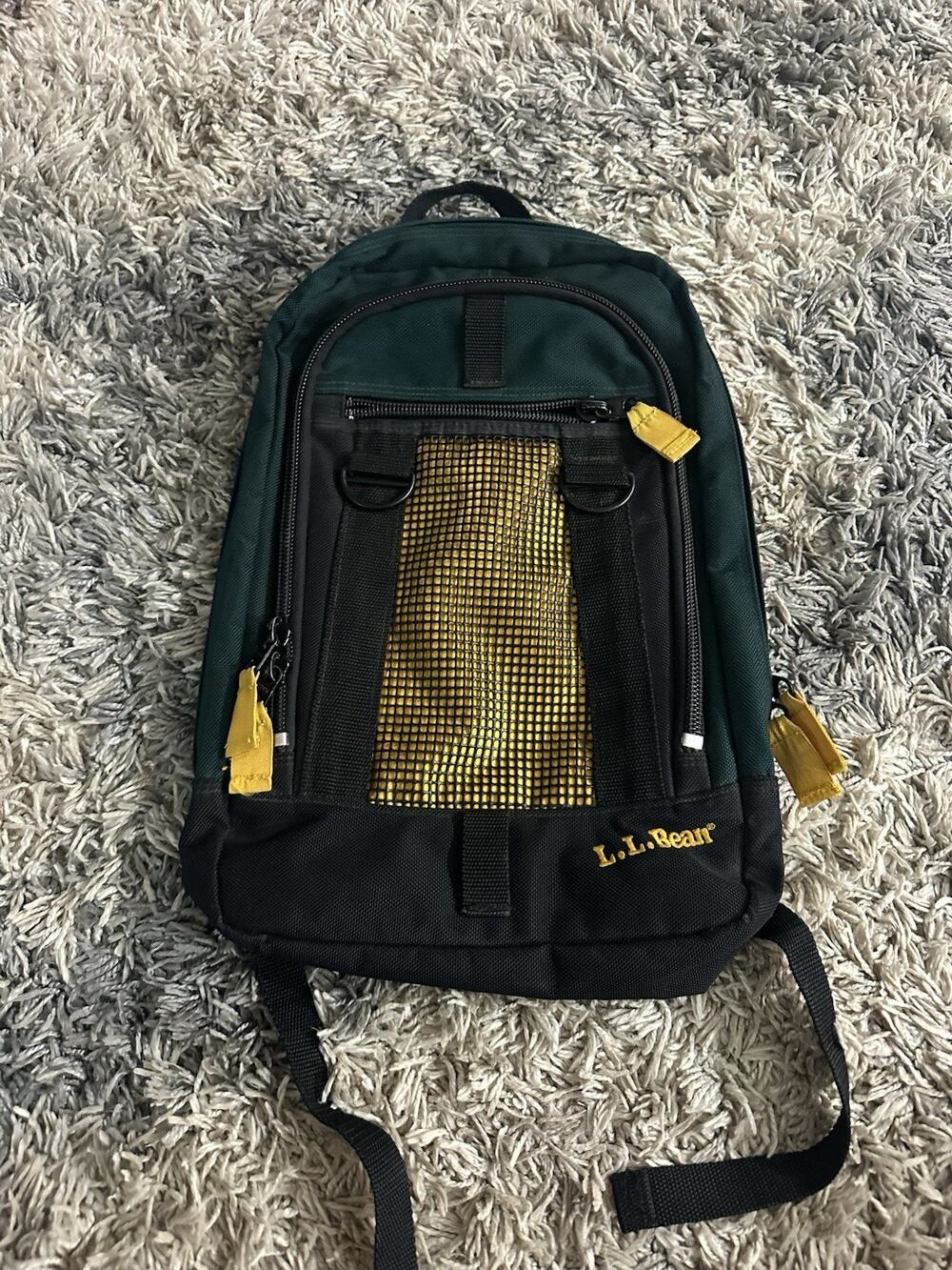 Vintage LL bean backpack Green And Yellow In Color